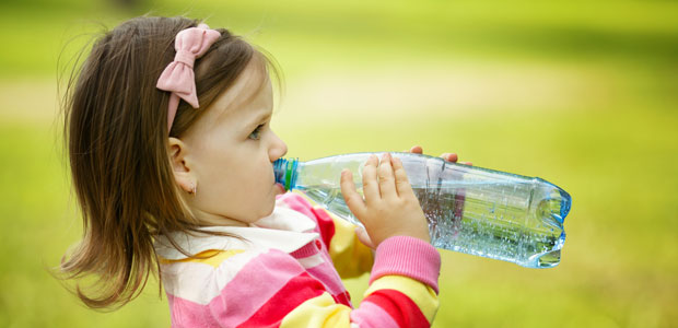 O Seu Filho Bebe Agua Em Quantidade Suficiente Mae Me Quer