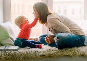 O bebé pode aprender a ser determinado, só a observar