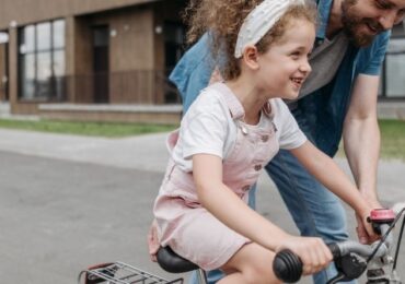 Escolas vão ensinar crianças a andar de bicicleta na estrada