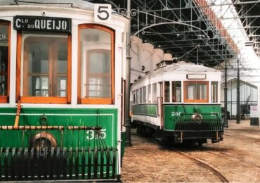 Festejar o aniversário dos miúdos a bordo de um elétrico histórico