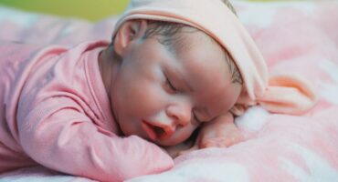 Bebés reborn: mais que bonecas, um fenómeno que toca corações